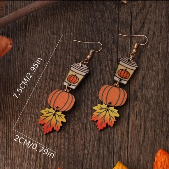 NWT Pumpkin Leaf Coffee Wood Earrings - Picture 4 of 4